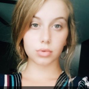 Meet your Posher, Katelyn